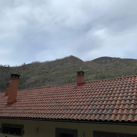 Chalet Casa Rural En Santa Cruz-mieres *