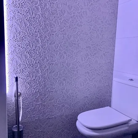 En Santa Cruz-mieres Chalet *